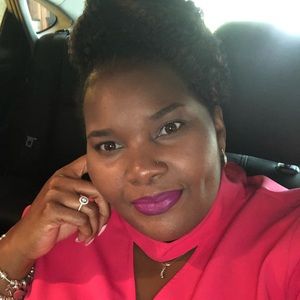Meet your Posher, Monica